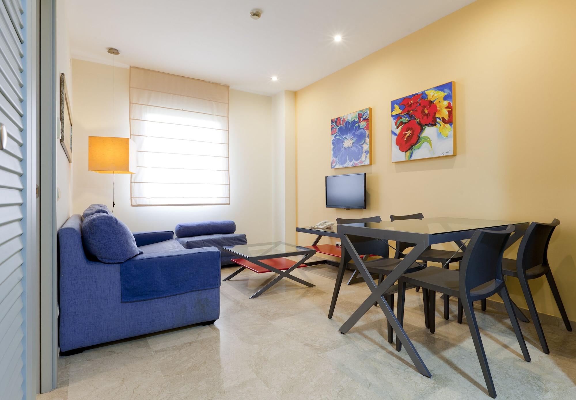Apartamentos Vertice Sevilla Aljarafe Bormujos Ngoại thất bức ảnh