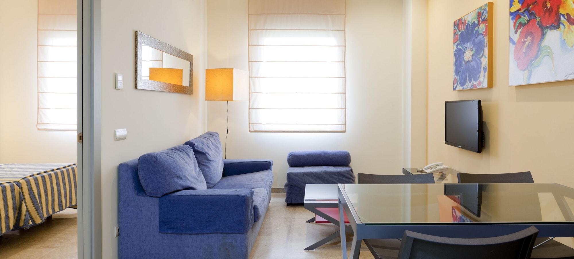 Apartamentos Vertice Sevilla Aljarafe Bormujos Ngoại thất bức ảnh