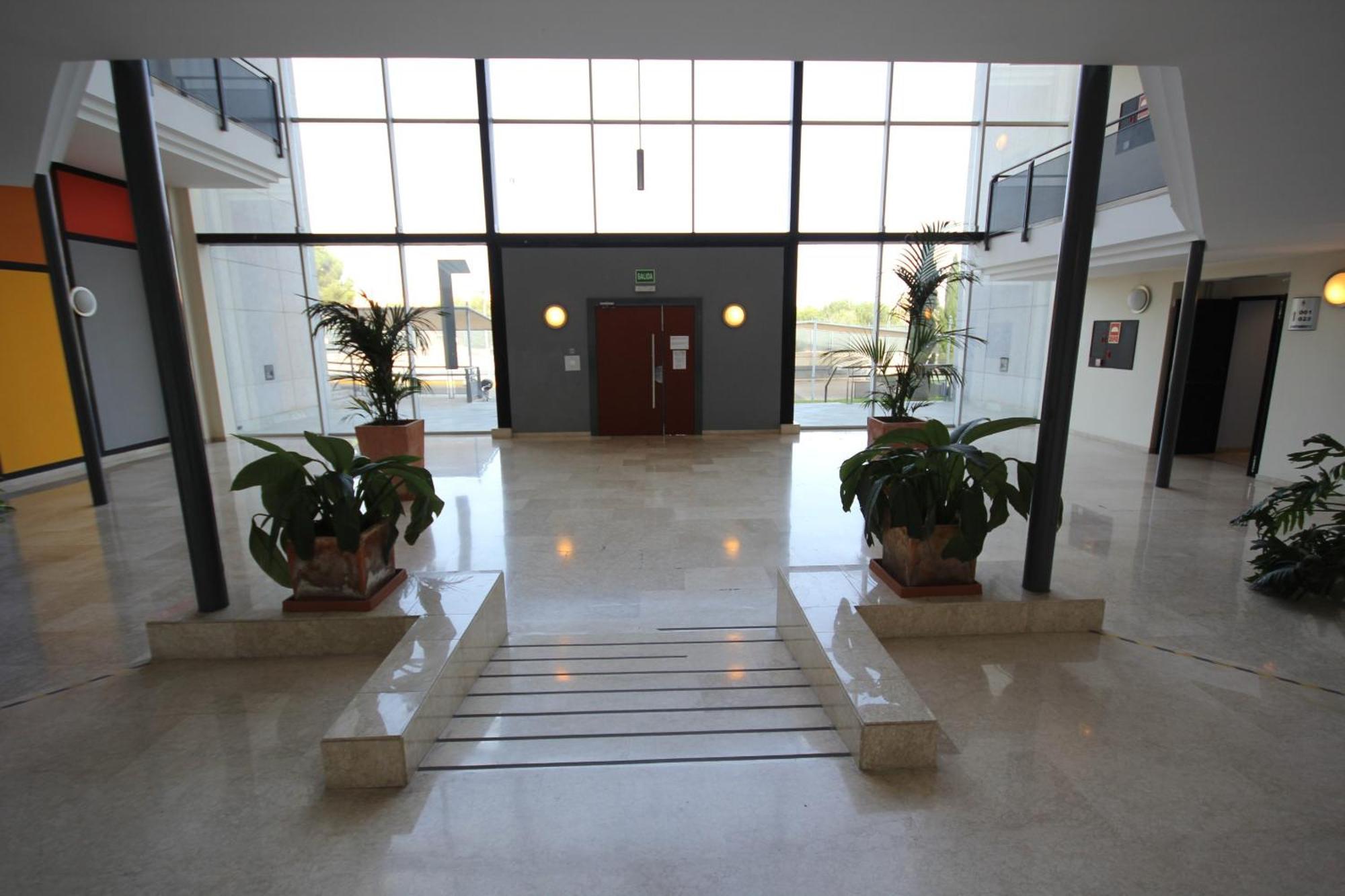 Apartamentos Vertice Sevilla Aljarafe Bormujos Ngoại thất bức ảnh